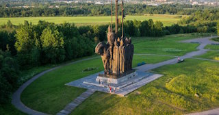 Благоустройство памятников в Лесне от 936 руб. – компания ТротуарнаяПлитка