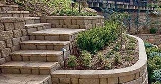 Установка подпорных стенок из блоков в Лесне от 3638 руб. - ТротуарнаяПлитка